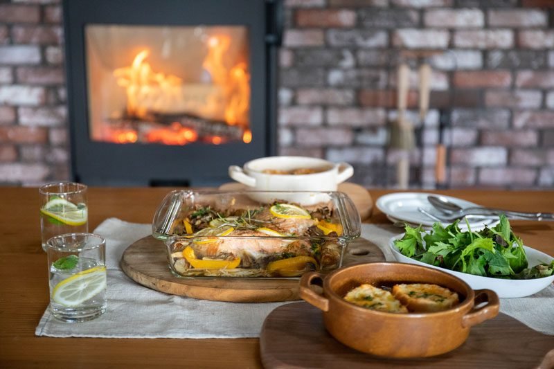HETA エクリプスと火の食卓(写真:HETA)