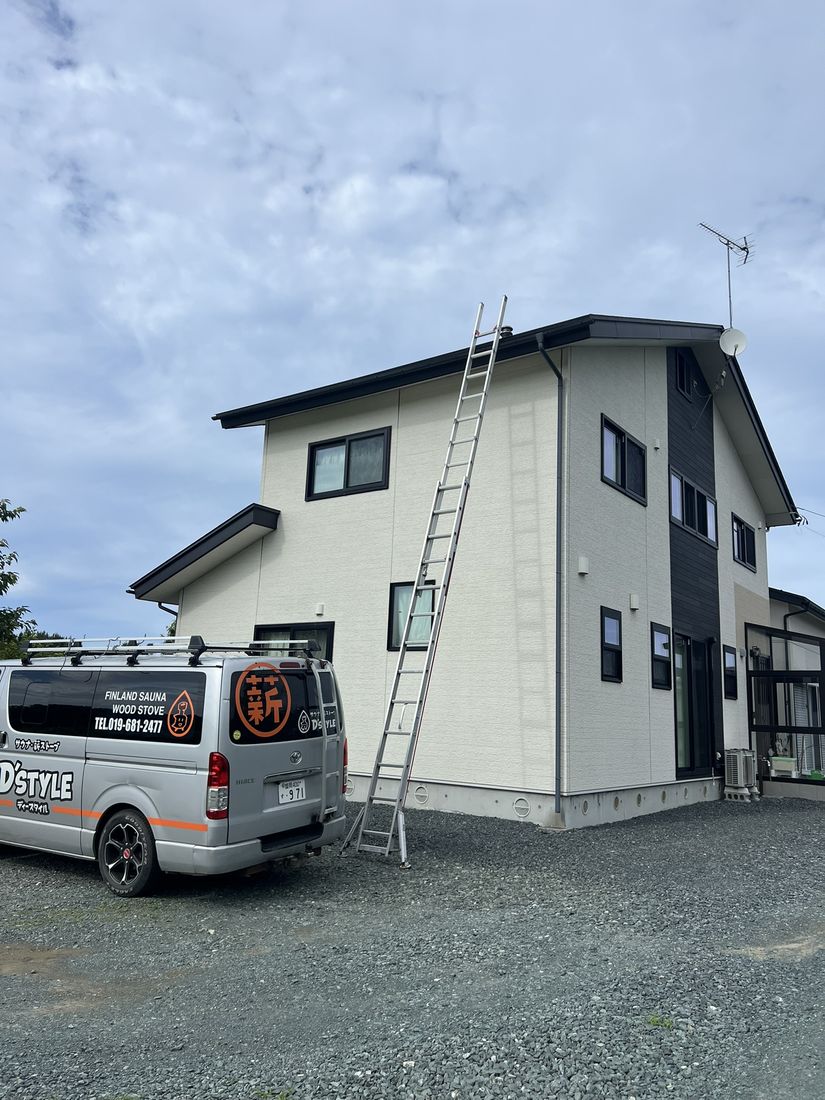 八戸市のお宅とD'STYLEの作業車